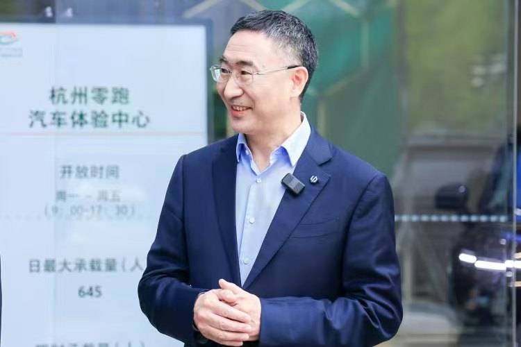 《假面骑士ZZZ》新预告 佩戴胸前的变身ZZZ驱动器